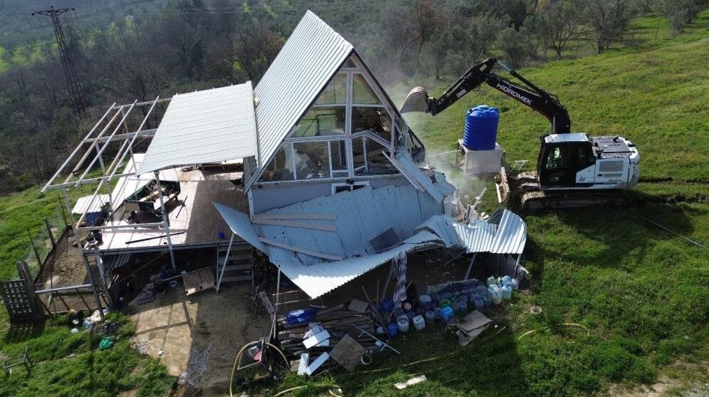 Tiny house’lar tek tek yıkıldı!