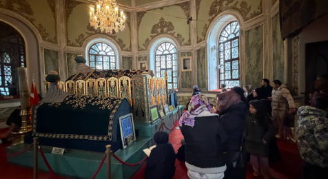 Emirsultan’da ziyaretçi akını sürüyor