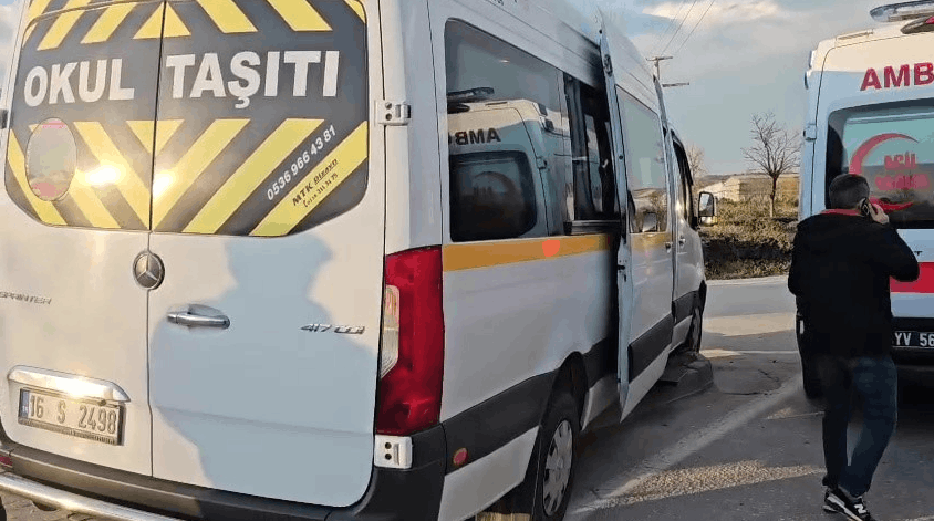 Şoför, direksiyon başında fenalaştı!