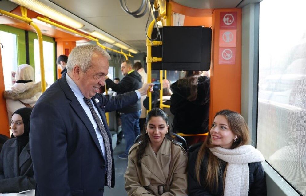Bursa metrosunda vatandaşa sürpriz