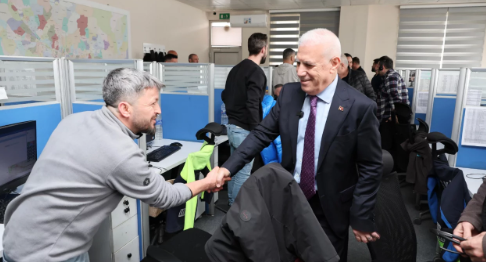 Bozbey, BUSKİ personeliyle bayramlaştı