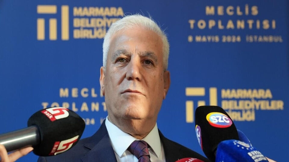 Mustafa Bozbey görevden uzaklaştırıldı