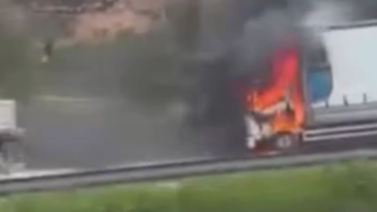 Seyir halinde alev alev yandı!