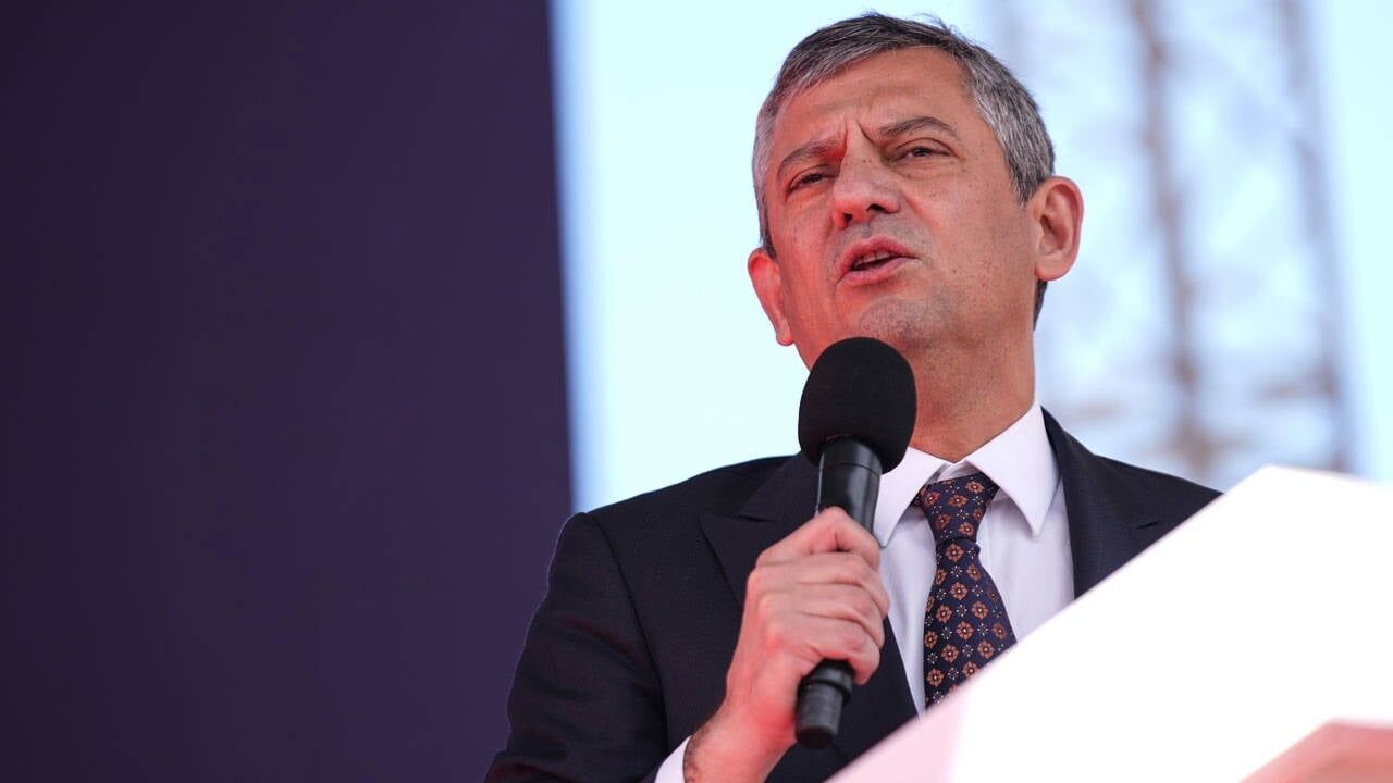 ''Türkiye'de bütün yasakları gidereceğiz!''