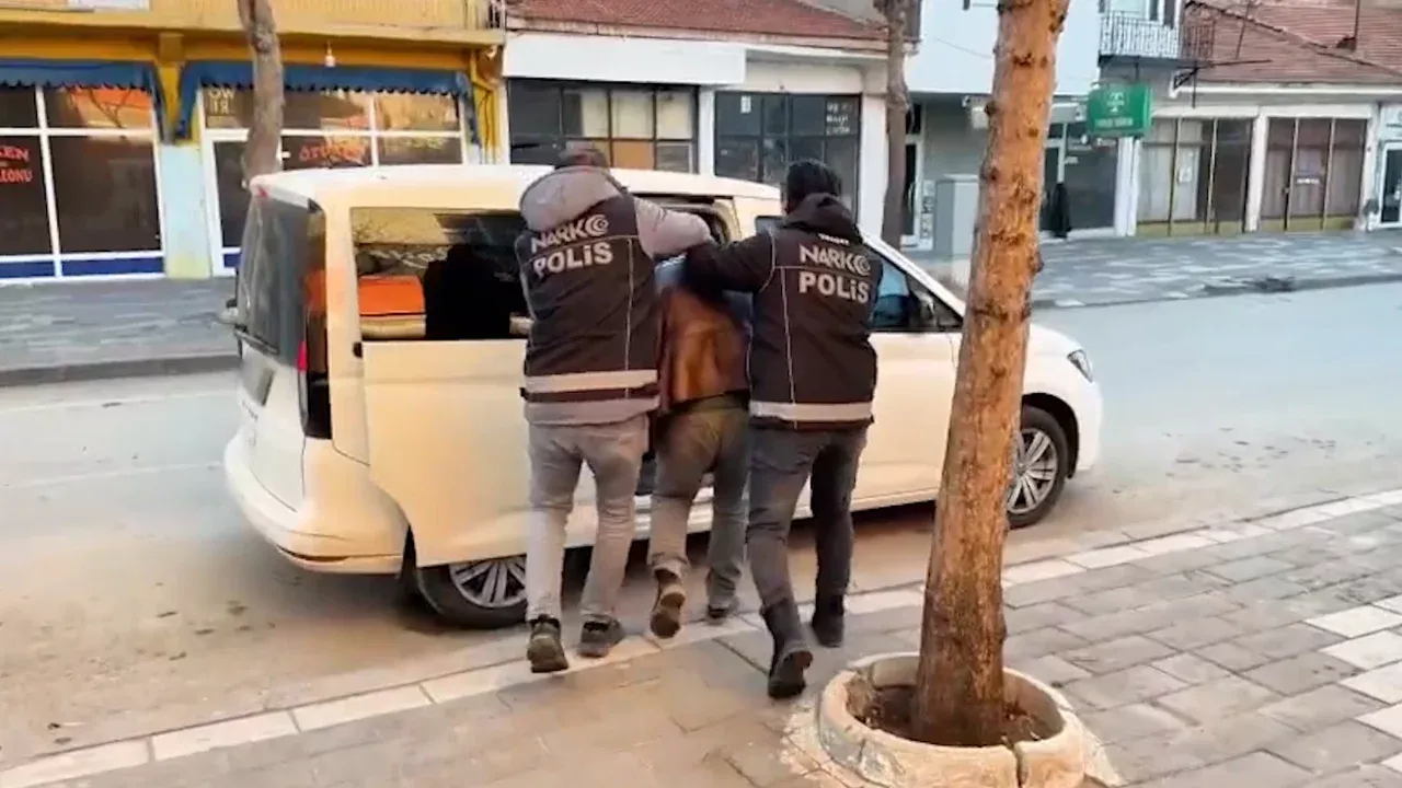 71 ilde zehir tacirlerine darbe!