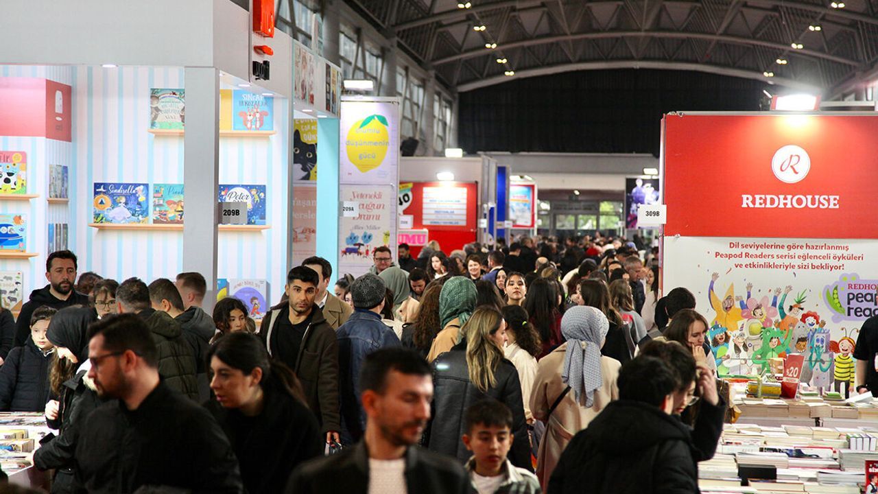 Bursa Kitap Fuarı kitapseverlerle buluşuyor
