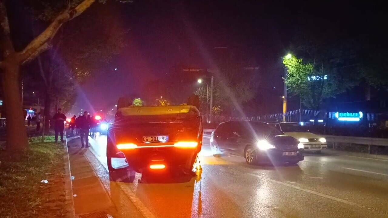 BURSA’DA GECE YARISI FECİ KAZA