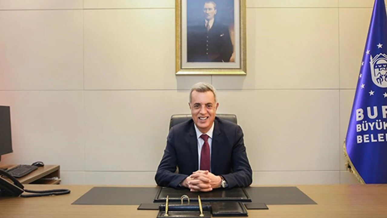 BÜYÜKŞEHİR'DE BİR AYRILIK DAHA!