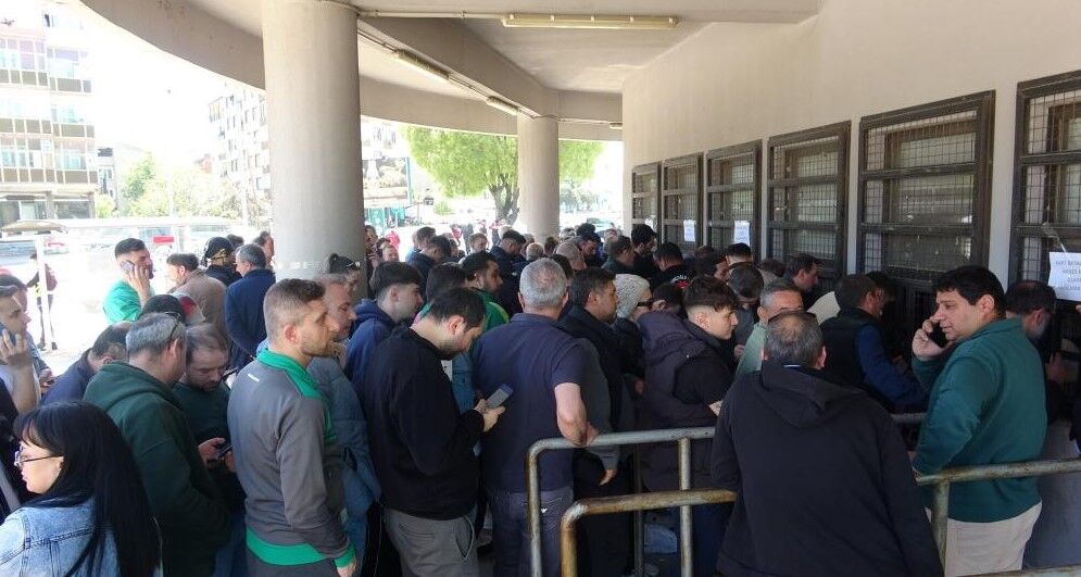 SAATLER SÜREN KOMBİNE KUYRUĞU!