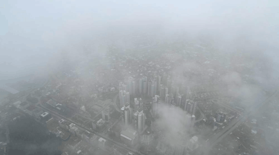 Bursa'da sis, şehri yuttu