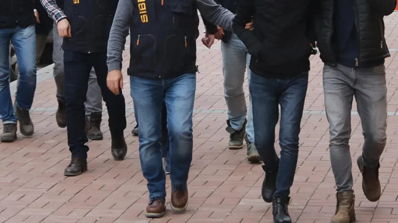 BURSA DAHİL 6 İLDE FETÖ OPERASYONU