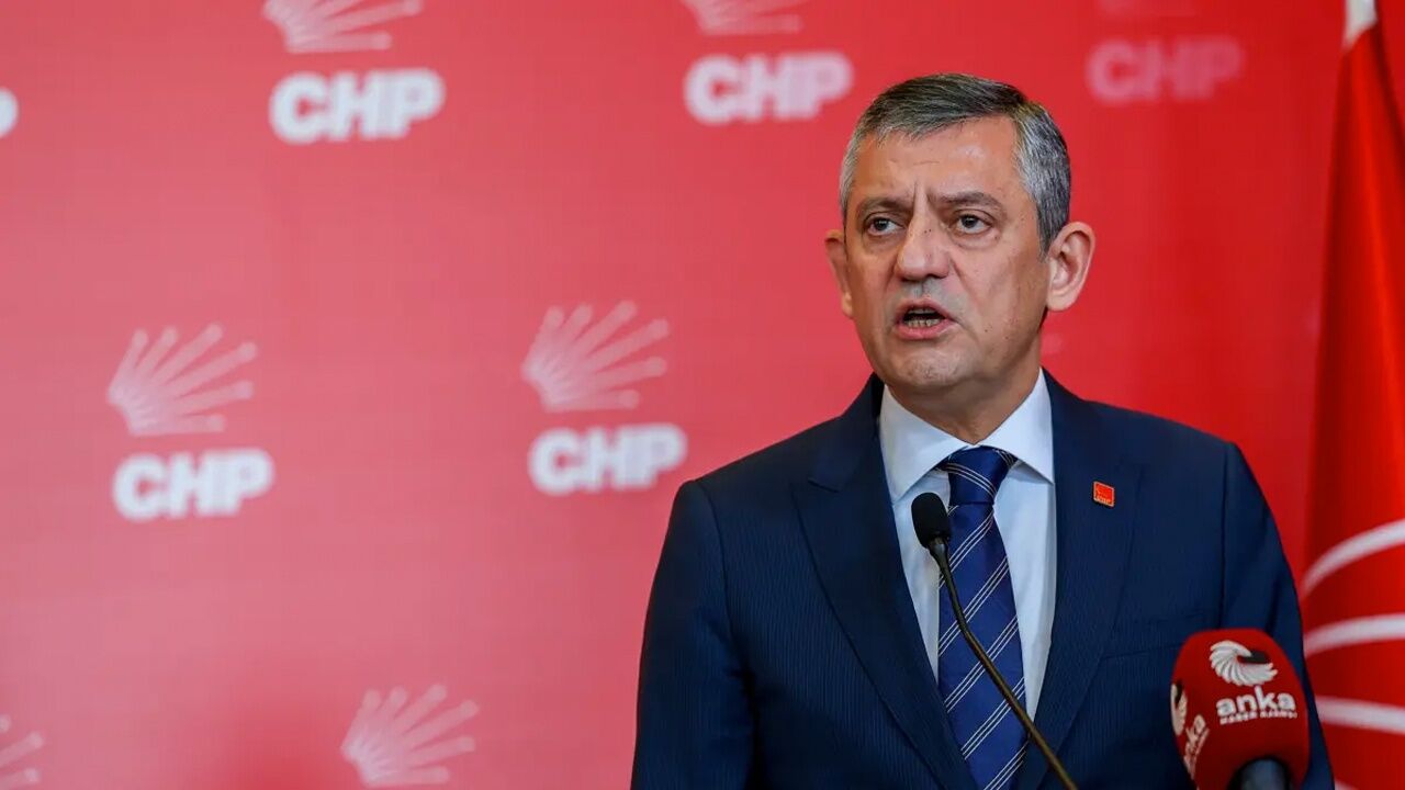 ÖZGÜR ÖZEL: ‘BURADAN ÇIKMAYACAĞIZ’