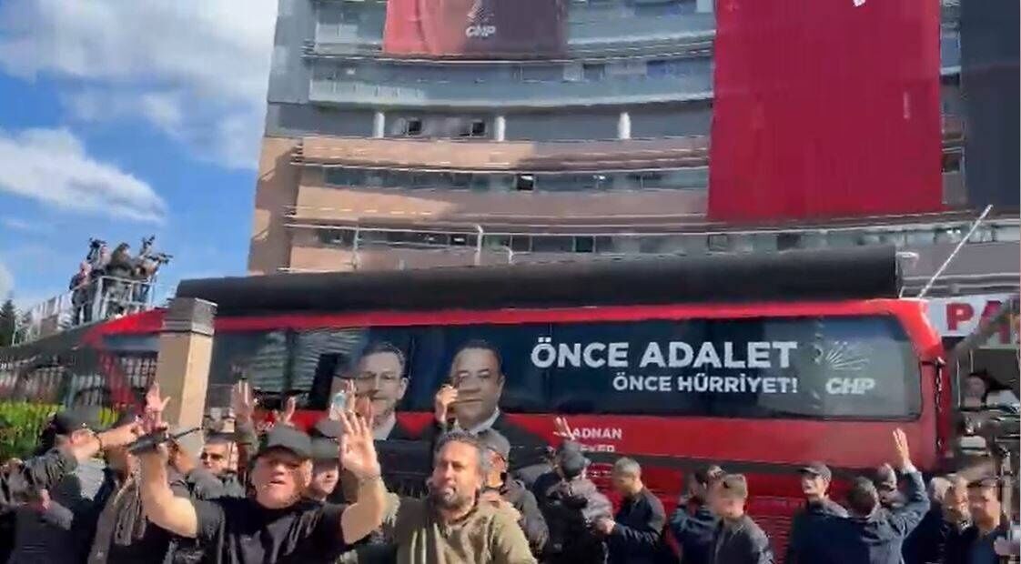 CHP GENEL MERKEZİ’NDEKİ OLAYLARA SORUŞTURMA
