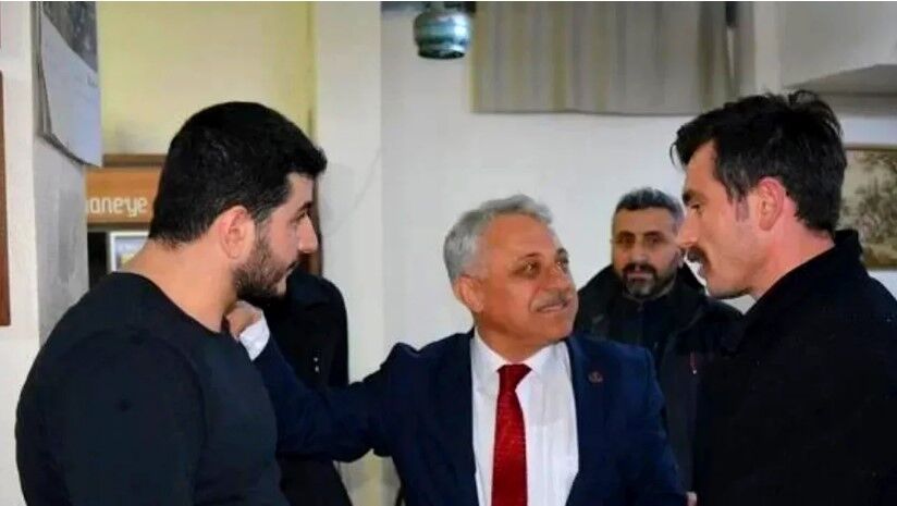 BURSA SİYASETİNİN TANINAN İSMİNDEN ACI HABER!
