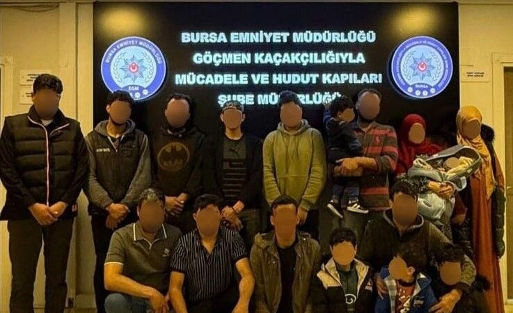 GÖÇMEN KAÇAKÇILARINA OPERASYON!