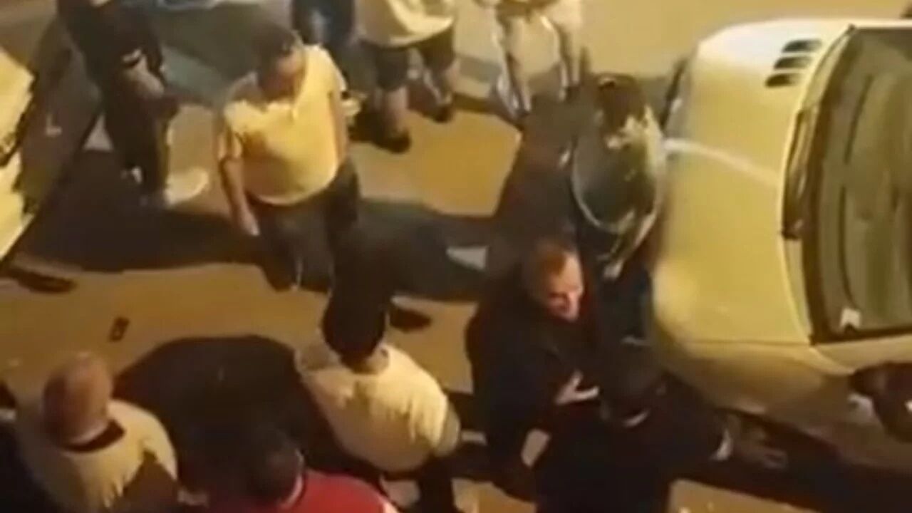 ALKOLLÜ SÜRÜCÜ POLİSİN ÜZERİNE ARAÇ SÜRÜP KAÇTI