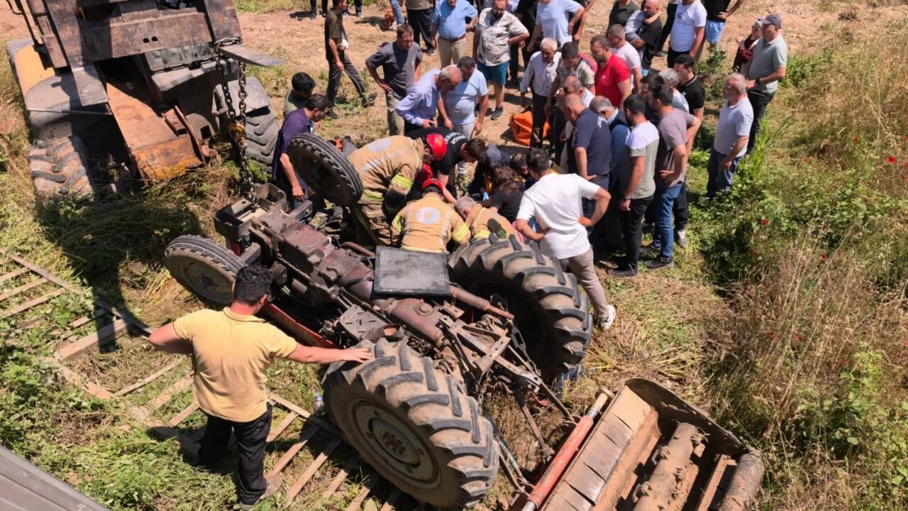 BURSA'DA FECİ KAZA: TRAKTÖR DEREYE UÇTU