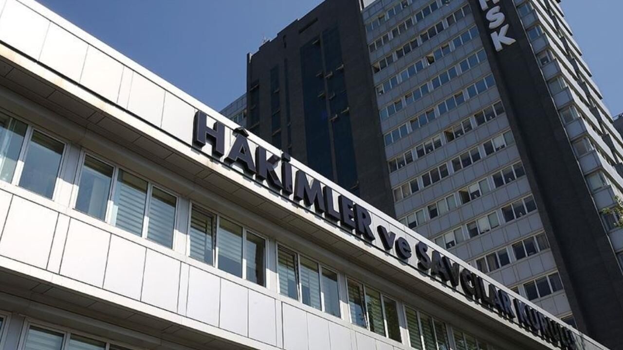 4 BİN 967 HAKİM VE SAVCININ GÖREV YERİ DEĞİŞTİ