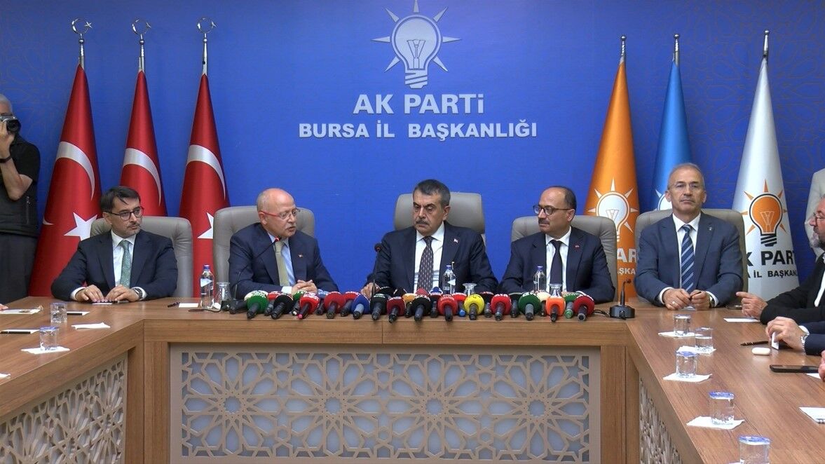 TEKİN: MÜFREDATTA BİLGİDEN BECERİYE GEÇTİK