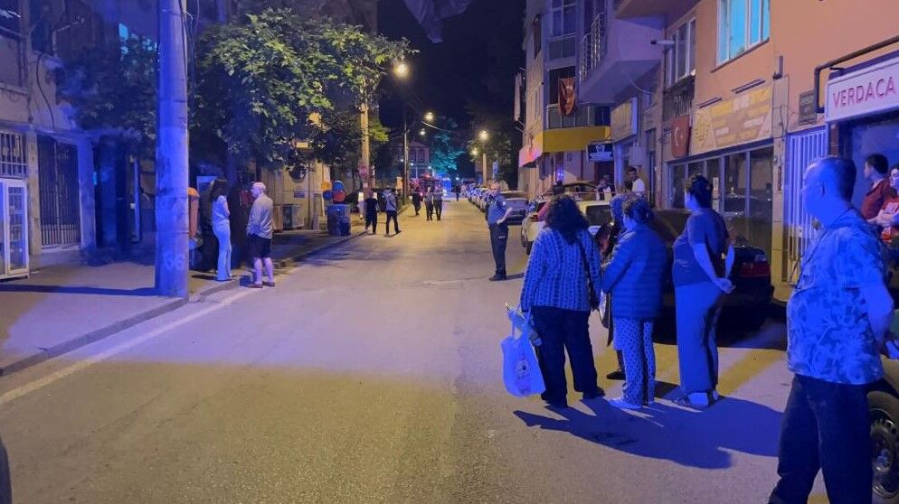 FECİ KAZA MAHALLEYİ SOKAĞA DÖKTÜ!