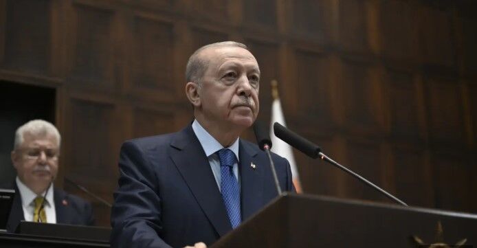 CHP'YE TEPKİ: ''TÜRKİYE SİYASETİNİ PARALİZE EDİYORLAR''