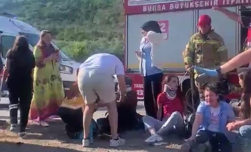 BURSA'DA FECİ KAZA: ÇOK SAYIDA YARALI VAR!