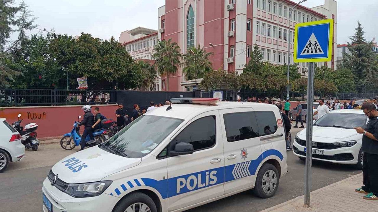 ADANA'DA OKULDA DEHŞET: EĞİTİME ARA VERİLDİ