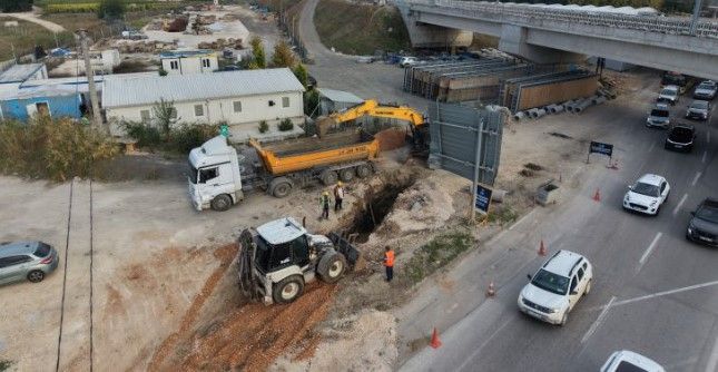 BURSA'DA ALTYAPI MESAİSİ SÜRÜYOR